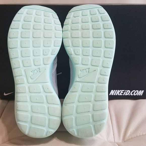 Nike Roshe Run iD - Picture 2 of 3